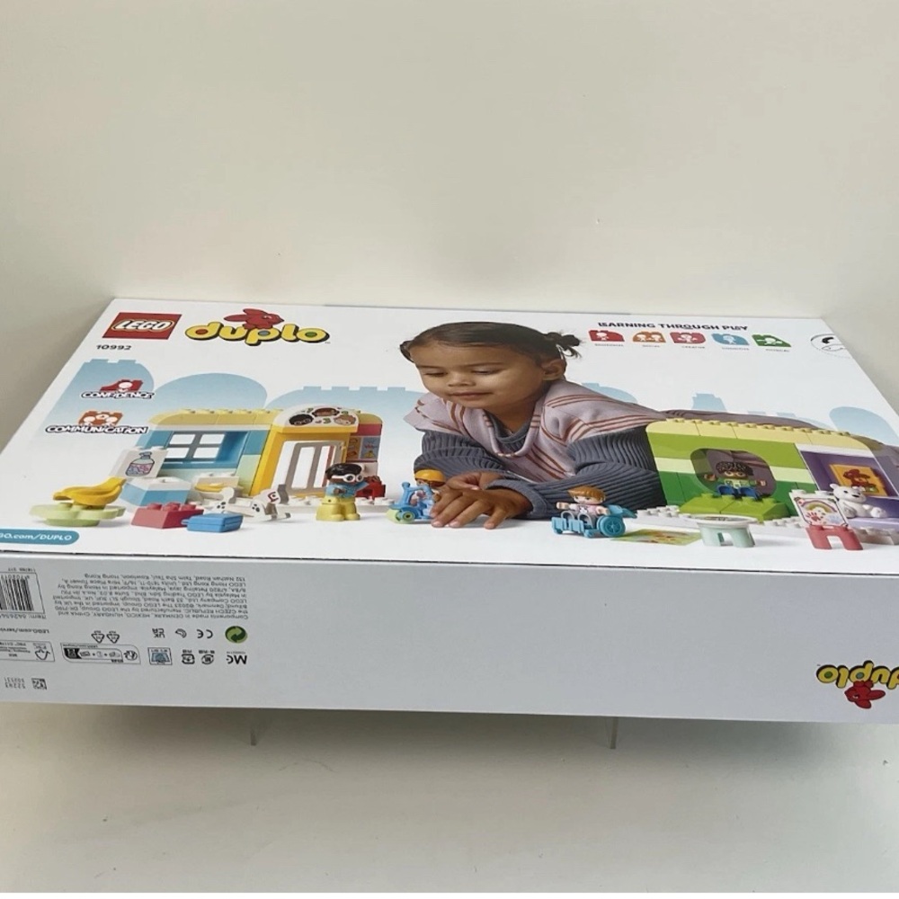 Lego Duplo Life At The Day-Care Center #10992 NEW in Box - Picture 9 of 10
